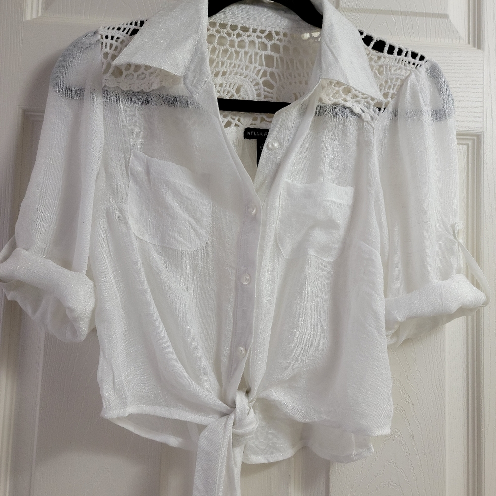Brand new crop top embroidery